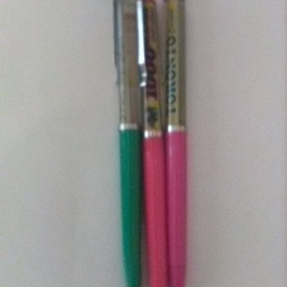 3 Vintage Floating Pens from Canada - Picture 1 of 10